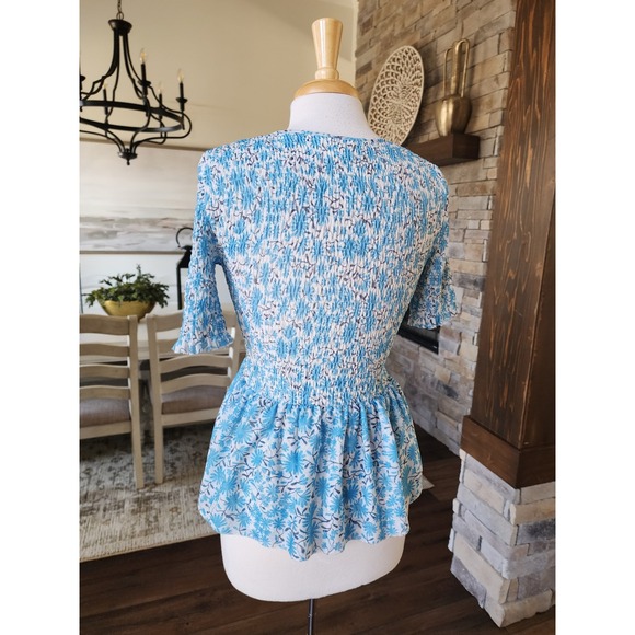 NWOT Maeve by Anthropologie Ashton Blue Floral Smocked Mesh Peplum Top XS - Picture 8 of 11